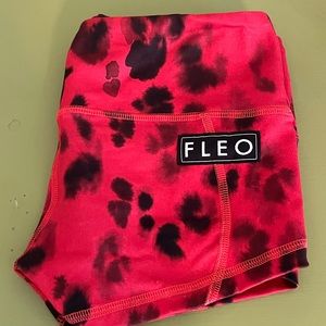 Fleo low rise contour Sz small